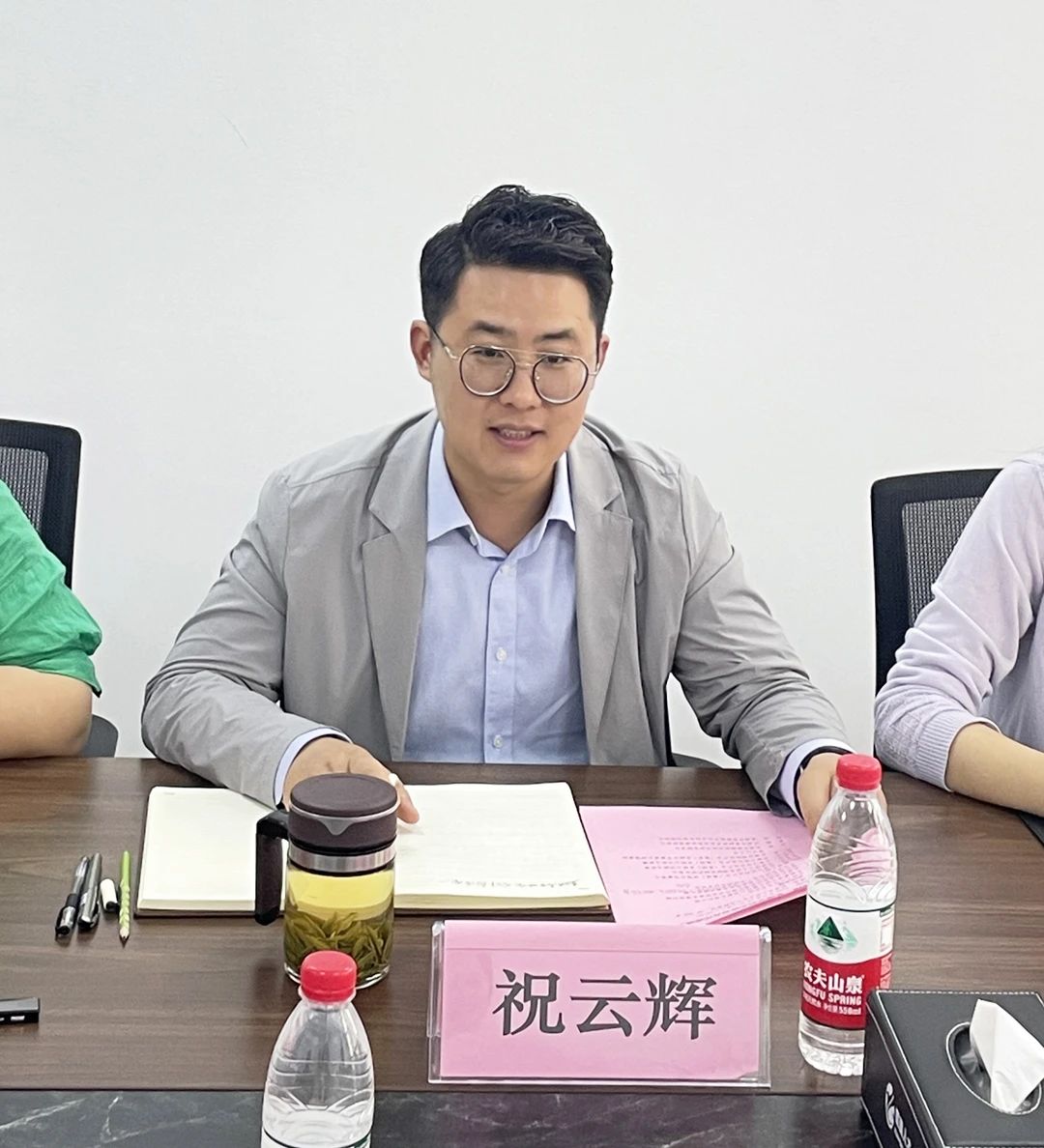 安徽萬(wàn)碩科技產(chǎn)業(yè)(集團(tuán))有限公司與蕪湖市高企協(xié)會(huì)開(kāi)展合作座談會(huì) 安徽萬(wàn)碩科技產(chǎn)業(yè)(集團(tuán))有限公司與蕪湖市高企協(xié)會(huì)開(kāi)展合作座談會(huì)
