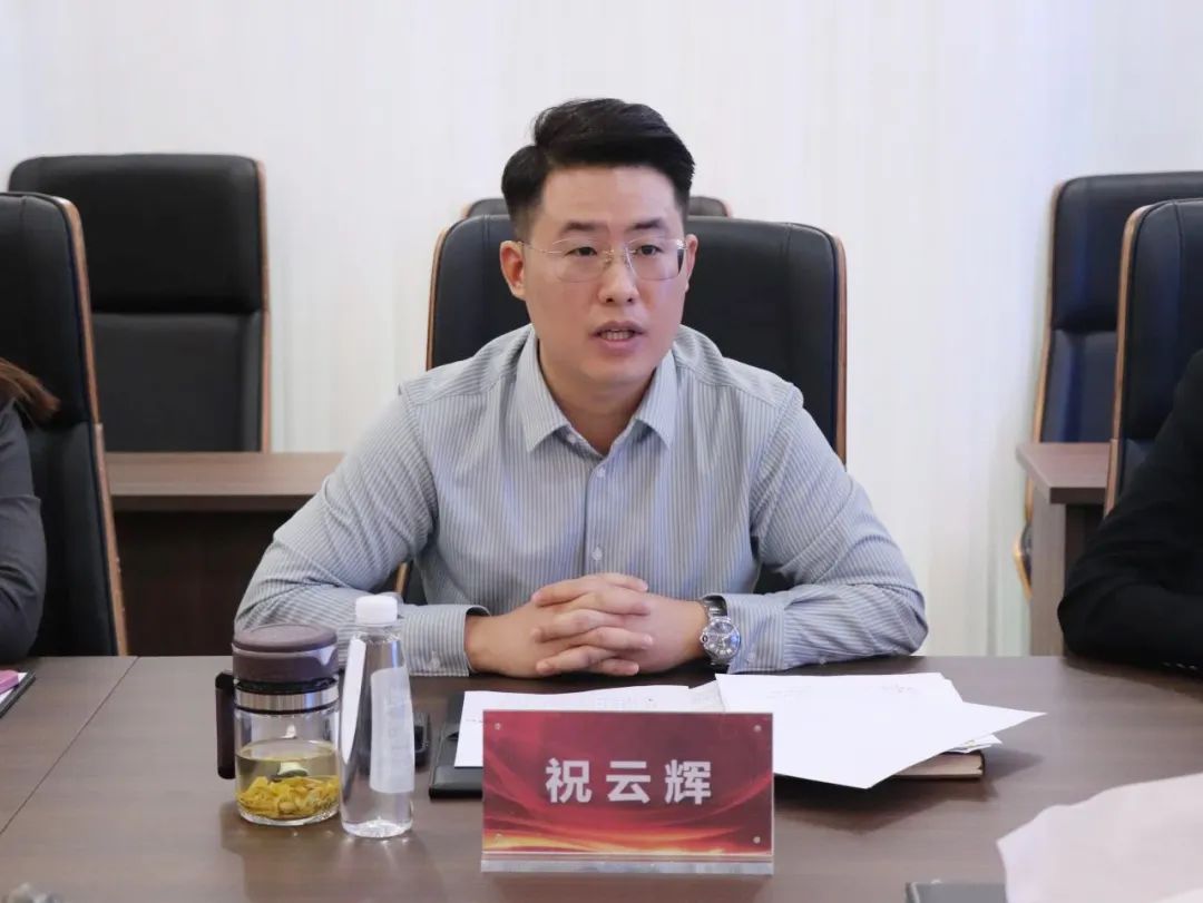 永葆創(chuàng)業(yè)初心 勇?lián)鷷r代使命——埇橋區(qū)共青團(tuán)與人大代表、政協(xié)委員面對面座談交流活動在安徽萬碩科技產(chǎn)業(yè)（集團(tuán)）有限公司召開