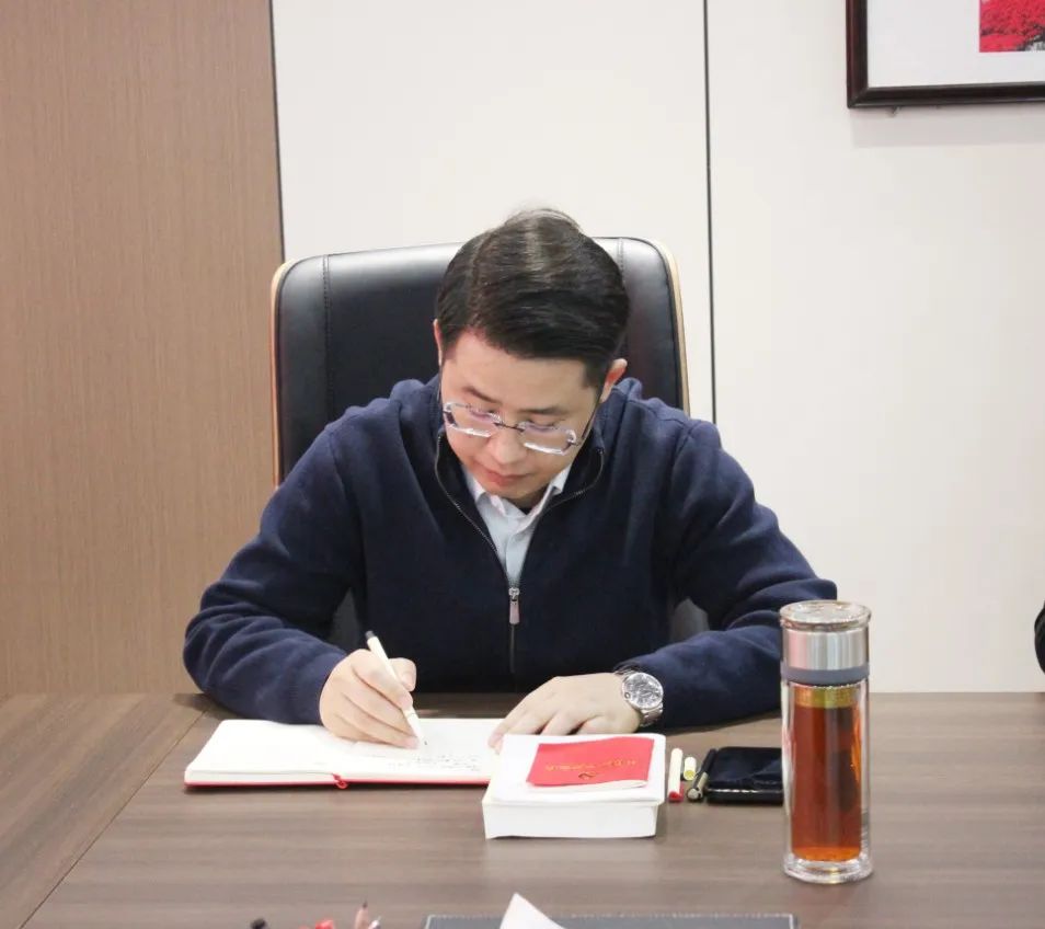 黨員活動(dòng)日 | 宿州市委網(wǎng)信辦副主任吳良棟蒞臨萬(wàn)碩集團(tuán)作“深入學(xué)習(xí)貫徹習(xí)近平新時(shí)代中國(guó)特色社會(huì)主義思想”主題教育專題黨課 黨員活動(dòng)日 | 宿州市委網(wǎng)信辦副主任吳良棟蒞臨萬(wàn)碩集團(tuán)作“深入學(xué)習(xí)貫徹習(xí)近平新時(shí)代中國(guó)特色社會(huì)主義思想”主題教育專題黨課