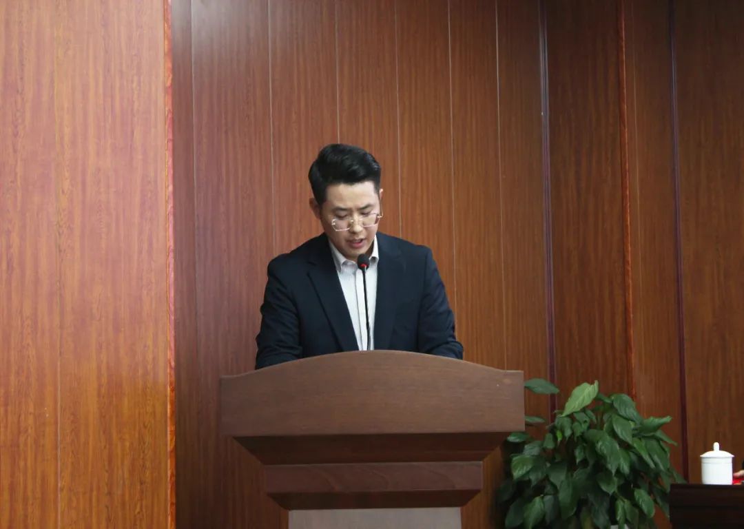 履職盡責(zé)顯擔(dān)當(dāng)，奮楫篤行譜新篇——埇橋區(qū)政協(xié)經(jīng)科委員會爭當(dāng)“優(yōu)秀政協(xié)委員活動”總結(jié)暨2024年度委員履職工作培訓(xùn)會在萬碩集團召開